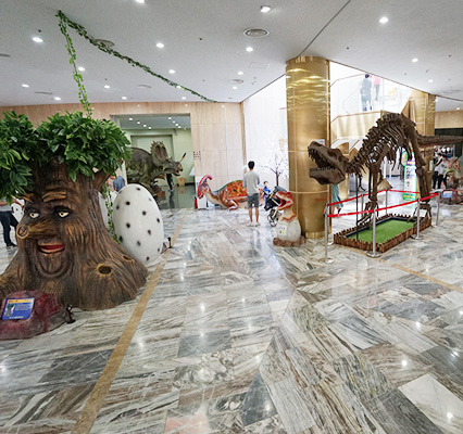 공룡나라 광장 내부전경